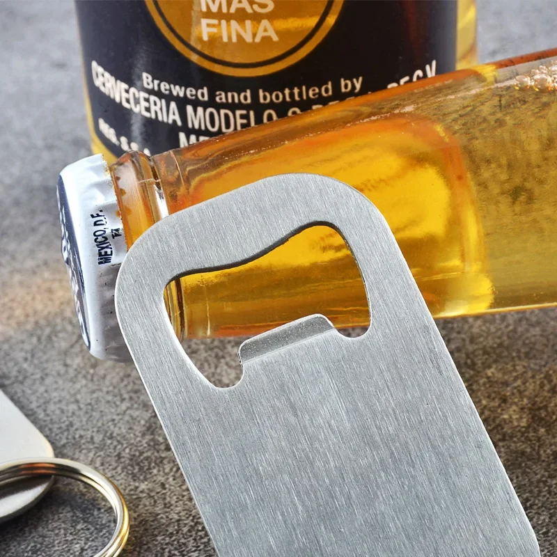 Portachiavi apribottiglie per  - Wine Beer Mini Fridge recensione e prezzo